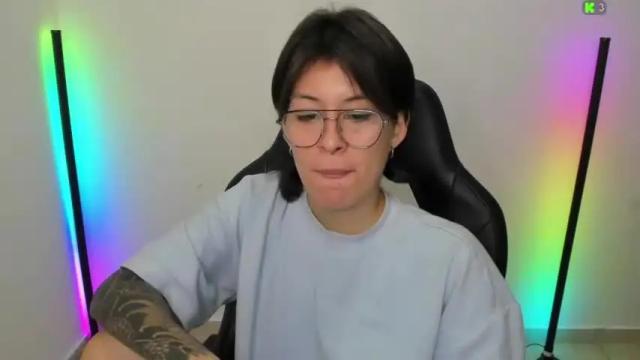 Image 6 of jeins_22 Stream on Chaturbate on 15 months ago
