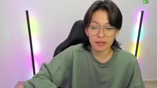 Image 6 of jeins_22 Stream on Chaturbate on 15 months ago