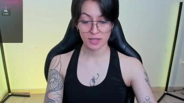 Image 12 of jeins_22 Stream on Chaturbate on 15 months ago