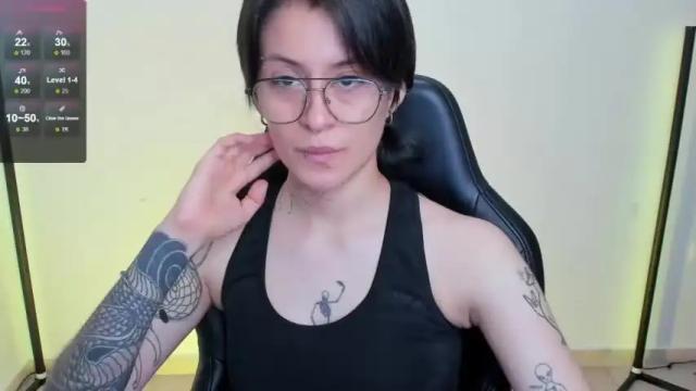 Image 3 of jeins_22 Stream on Chaturbate on 15 months ago