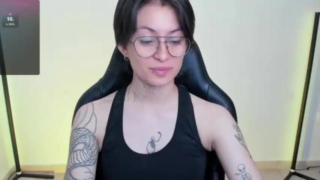 Image 4 of jeins_22 Stream on Chaturbate on 15 months ago