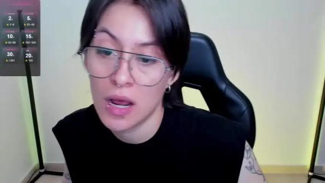 Image 8 of jeins_22 Stream on Chaturbate on 15 months ago