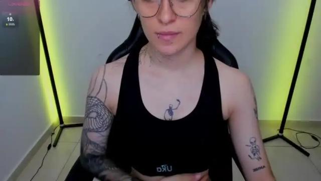 Image 4 of jeins_22 Stream on Chaturbate on 12 months ago