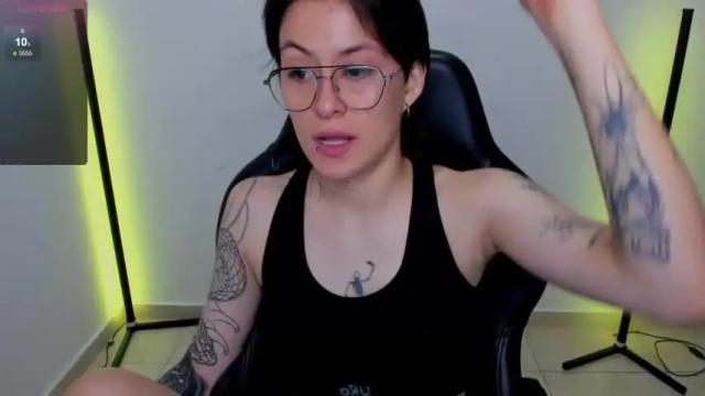 Image 7 of jeins_22 Stream on Chaturbate on 12 months ago