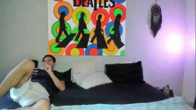 Image 7 of jeinsssgreys Stream on Chaturbate on 21 months ago