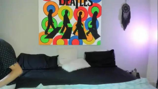Image 8 of jeinsssgreys Stream on Chaturbate on 21 months ago