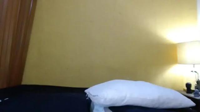 Image 12 of jeinsssgreys Stream on Chaturbate on 16 months ago