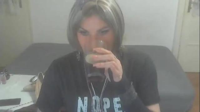 Image 10 of jellena87 Stream on Chaturbate on 1 month ago