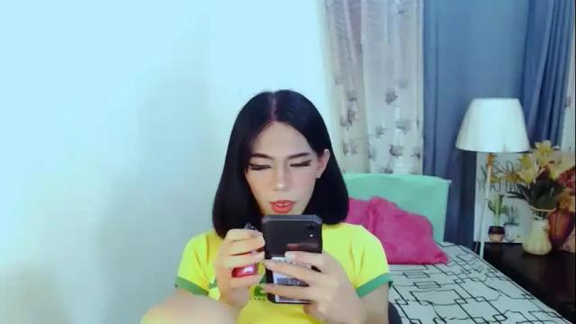 Image 3 of jellow21inchcock Stream on Chaturbate on 23 days ago