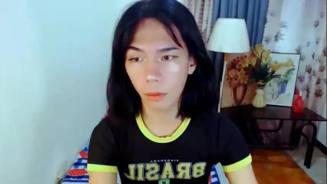 Image 10 of jellow21inchcock Stream on Chaturbate on 11 days ago