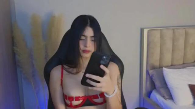 Image 4 of jem_rosset Stream on Chaturbate on 16 months ago