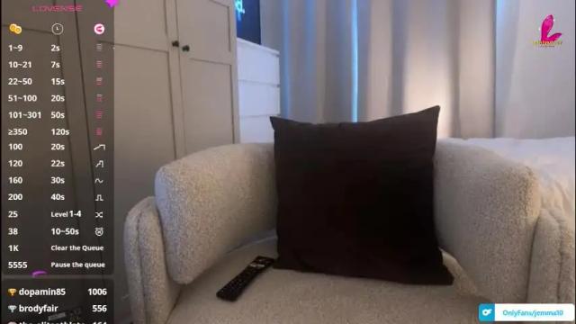 Image 11 of jemma10 Stream on Chaturbate on 4 months ago