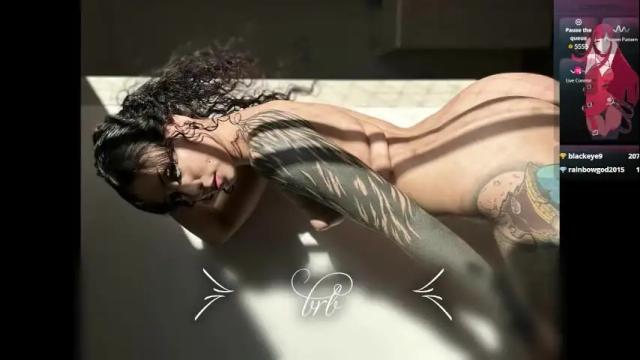 Image 11 of jen_ziur Stream on Chaturbate on 2 months ago