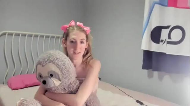 Image 2 of jenbydoll Stream on Chaturbate on 1 month ago