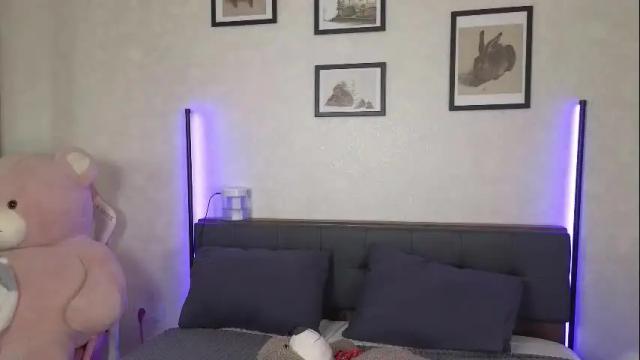 Image 8 of jenie_fire Stream on Chaturbate on 1 month ago