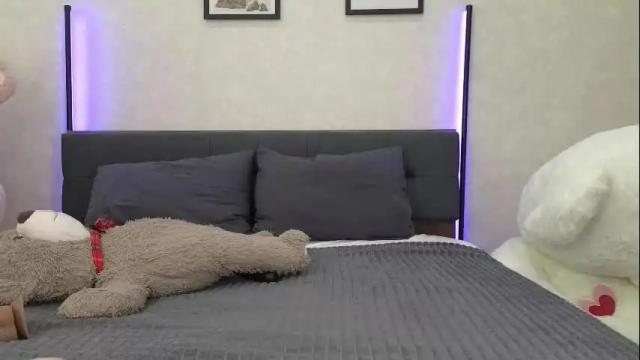 Image 12 of jenie_fire Stream on Chaturbate on 1 month ago