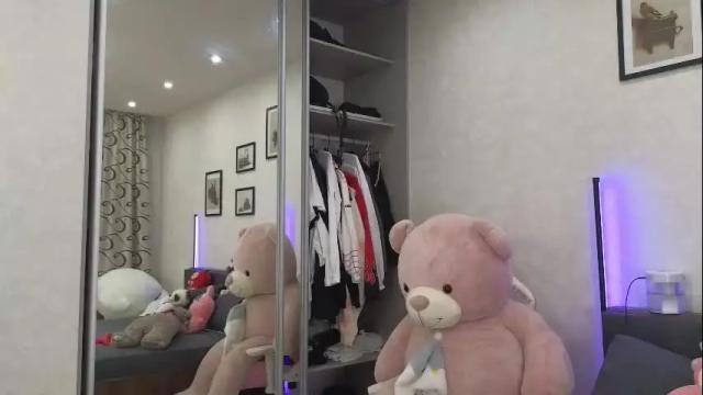 Image 2 of jenie_fire Stream on Chaturbate on 1 month ago