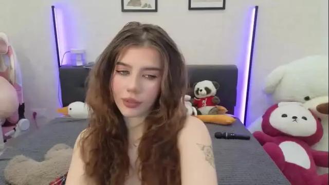Image 2 of jenie_fire Stream on Chaturbate on 16 days ago