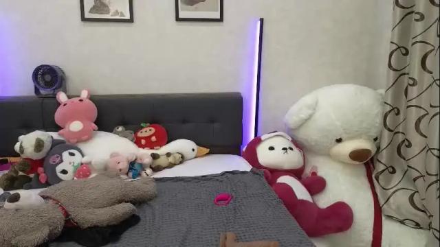 Image 3 of jenie_fire Stream on Chaturbate on 10 days ago
