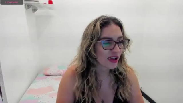 Image 12 of jenifer_blanco Stream on Chaturbate on 18 months ago