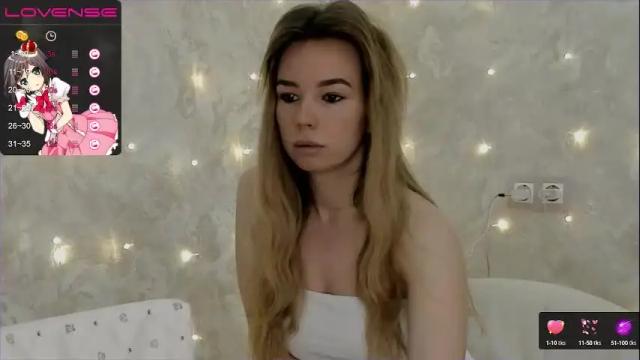 Image 11 of jeniferji Stream on Chaturbate on 26 days ago