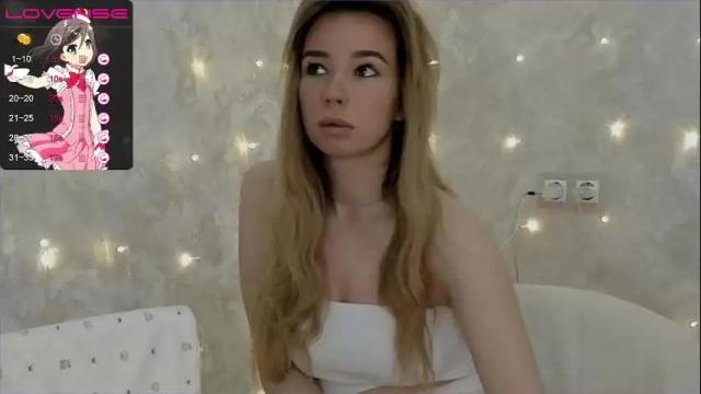 Image 12 of jeniferji Stream on Chaturbate on 26 days ago