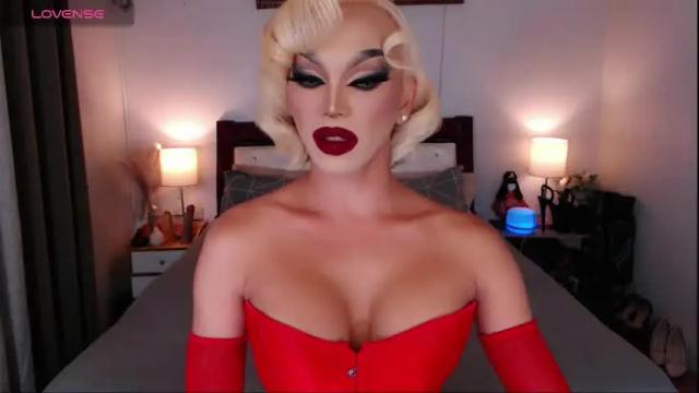 Image 3 of jenifers_body Stream on Chaturbate on 2 months ago