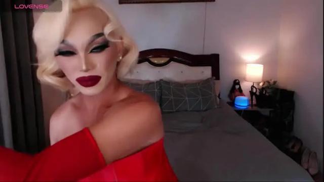 Image 7 of jenifers_body Stream on Chaturbate on 2 months ago