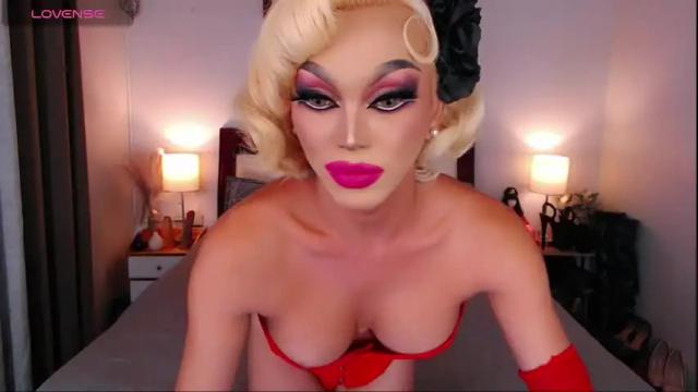 Image 10 of jenifers_body Stream on Chaturbate on 2 months ago