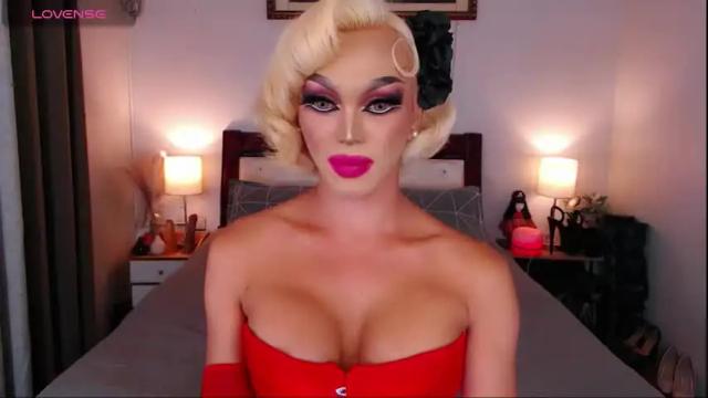Image 12 of jenifers_body Stream on Chaturbate on 2 months ago