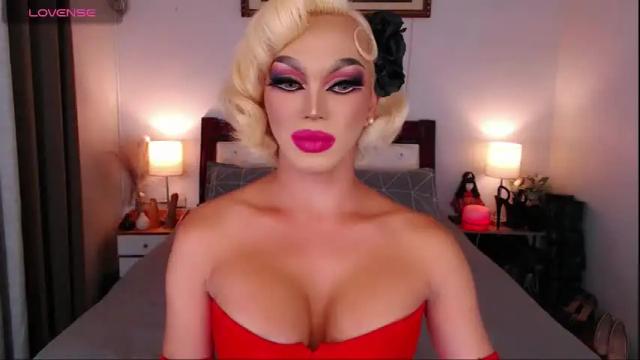 Image 2 of jenifers_body Stream on Chaturbate on 2 months ago