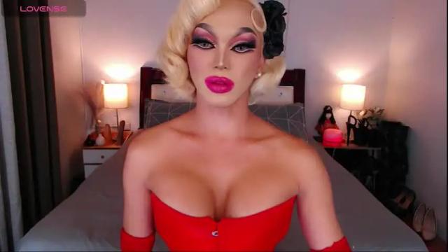 Image 3 of jenifers_body Stream on Chaturbate on 2 months ago