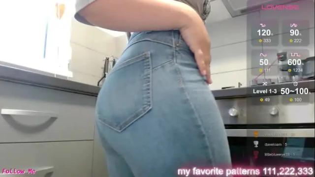 Image 11 of jeniffer1313 Stream on Chaturbate on 24 days ago