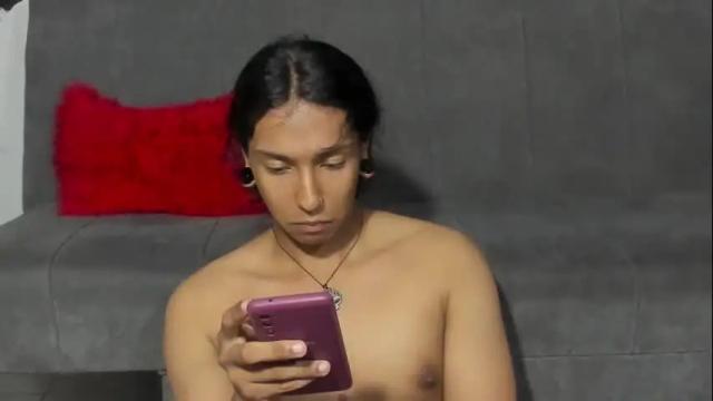 Image 4 of jenkinsthomson Stream on Chaturbate on 1 month ago