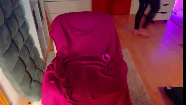 Image 4 of jenna_sxy19 Stream on Chaturbate on 1 day ago