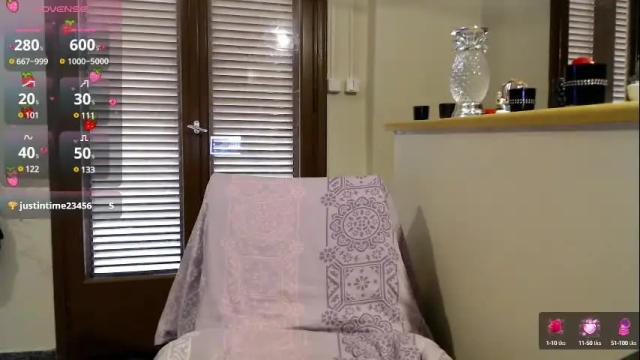 Image 2 of jennadeluxe Stream on Chaturbate on 1 month ago