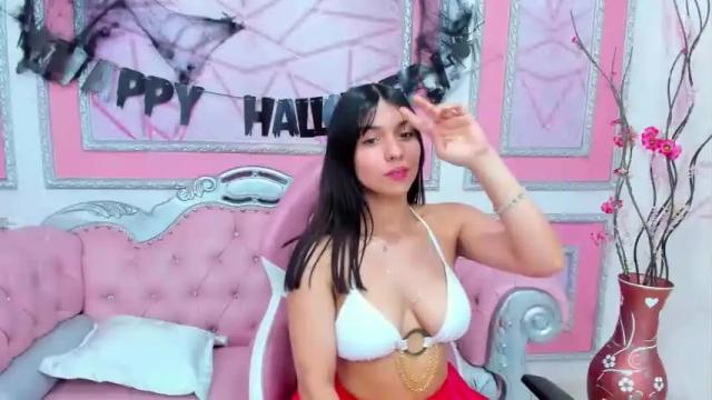 Image 12 of jennafells Stream on Chaturbate on 20 months ago