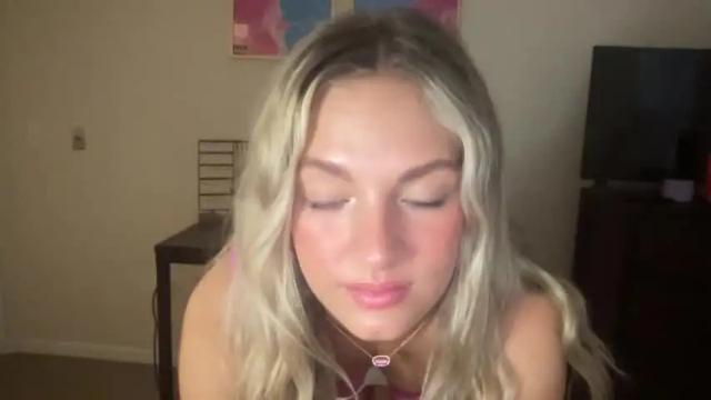 Image 2 of jennas5 Stream on Chaturbate on 14 months ago