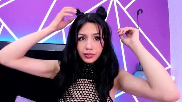 Image 12 of jenner_mills Stream on Chaturbate on 19 months ago