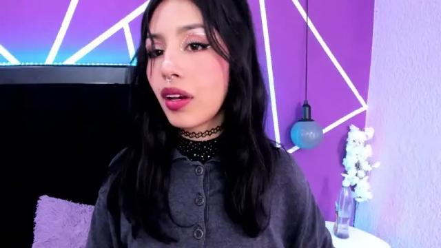 Image 3 of jenner_mills Stream on Chaturbate on 19 months ago