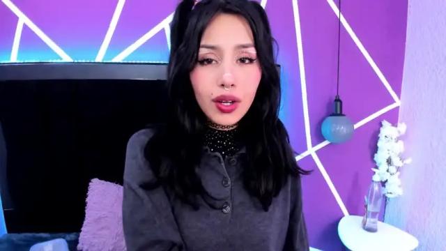 Image 4 of jenner_mills Stream on Chaturbate on 19 months ago