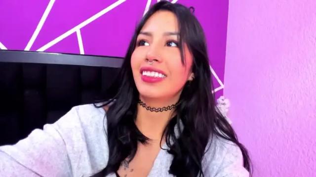 Image 11 of jenner_mills Stream on Chaturbate on 19 months ago