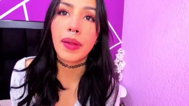 Image 8 of jenner_mills Stream on Chaturbate on 19 months ago