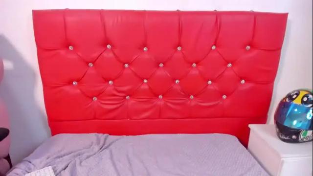 Image 11 of jenner_mills Stream on Chaturbate on 6 months ago