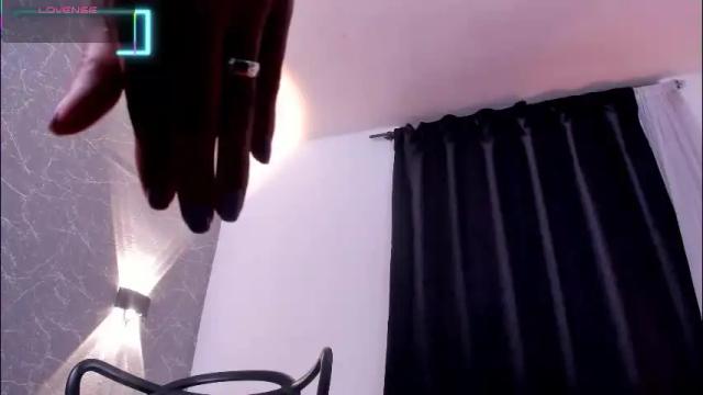 Image 3 of jenner_mills Stream on Chaturbate on 23 hours ago