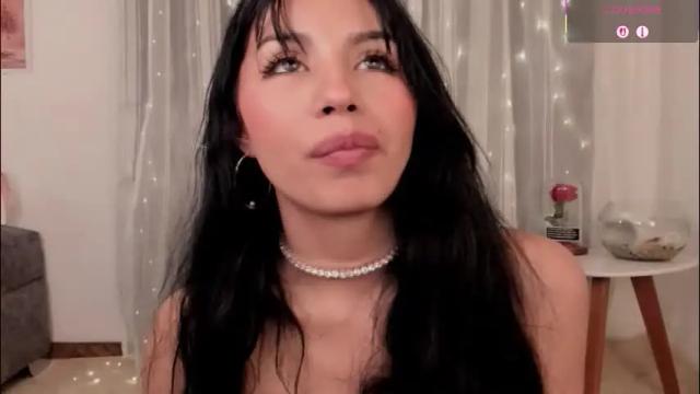 Image 7 of jenner_mills Stream on Chaturbate on 1 month ago