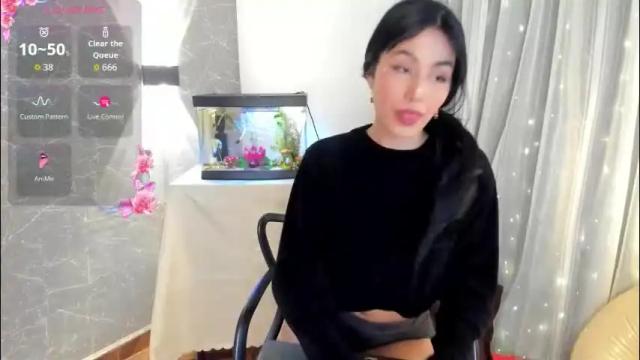 Image 4 of jenner_mills Stream on Chaturbate on 13 days ago