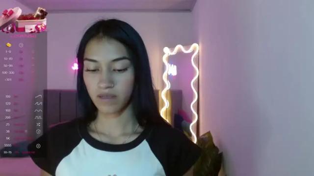 Image 10 of jenner_tay Stream on Chaturbate on 16 months ago
