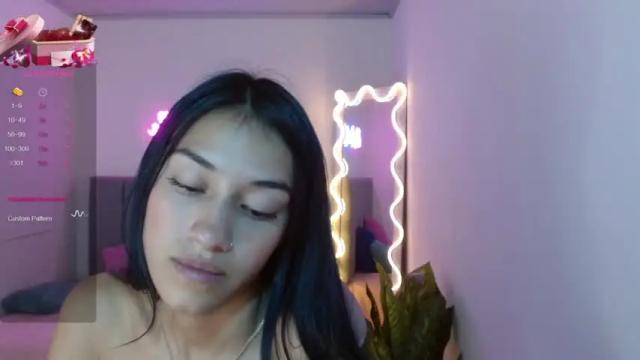 Image 7 of jenner_tay Stream on Chaturbate on 16 months ago