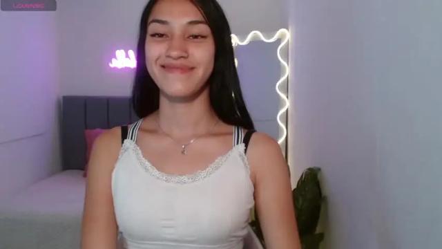 Image 6 of jenner_tay Stream on Chaturbate on 15 months ago